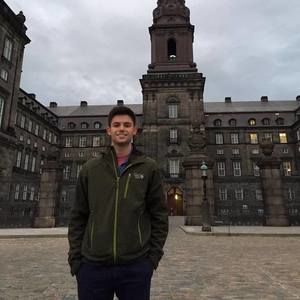 Meet your Posher, Cam